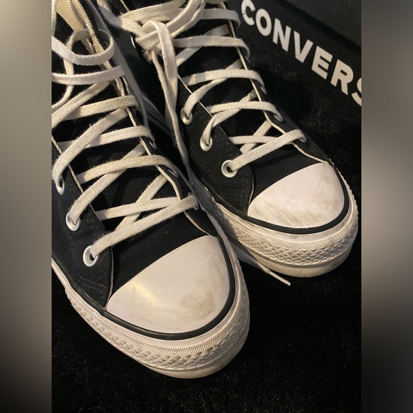 Converse Chuck Taylor All Star Lift Platform Canvas Sneakers Size 8 With Box - Picture 2 of 9